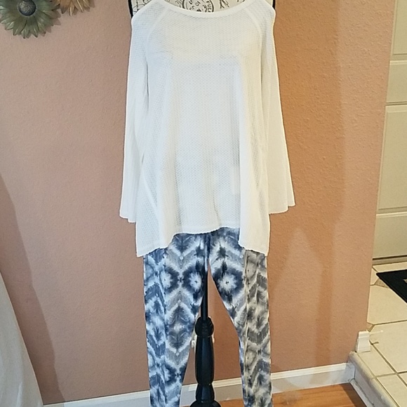 Cold shoulder thermal tunic top - Picture 4 of 4